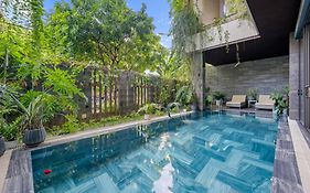 The Locals Hotel - Lê Thước Đà Nẵng
